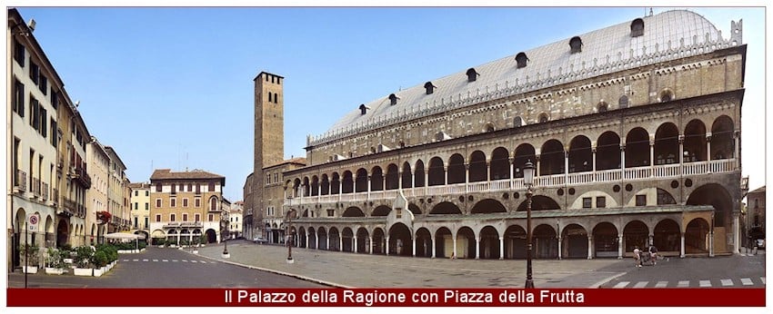 1-Palazzo-della-Ragione-e-Piazza-della-Frutta-a-Padova-850x346