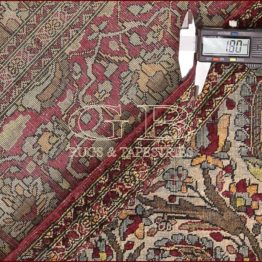 alfombra isfahan en seda antiguo