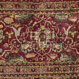 alfombra isfahan en seda antiguo