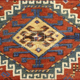 alfombra kazak antiguo