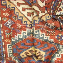alfombra kazak antiguo