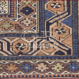 alfombra shirvan antiguo